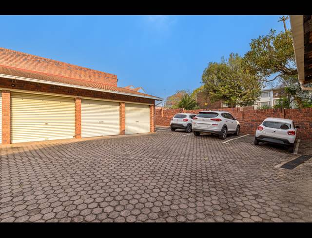 2 BEDROOM APARTMENT FOR SALE IN FERNDALE